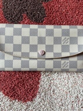 Louis Vuitton Damier Azur Continental Wallet in White and Pink